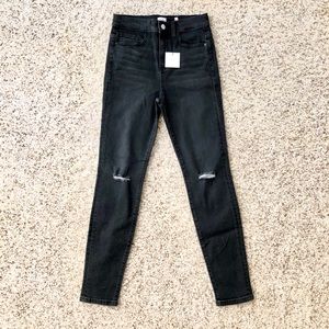 *NWT* Faded Black High Waisted Ripped Knee Jeans